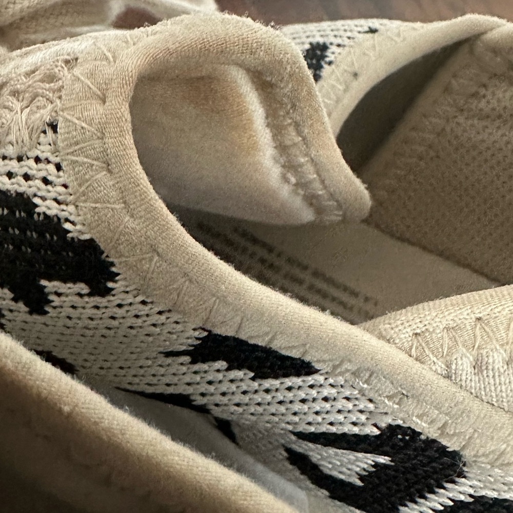 Women’s Adidas Swift Run Cream and Black Leopard Print Sneakers Size 8.5 - Picture 8 of 16